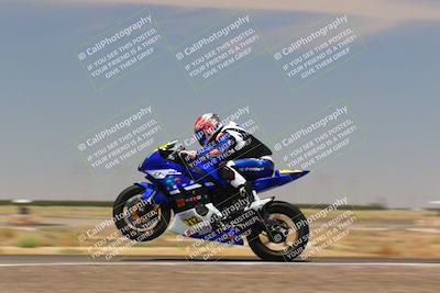 media/Jul-22-2022-TrackDaz (Fri) [[ca4971259a]]/Group B/130pm (Wheelie Bump)/